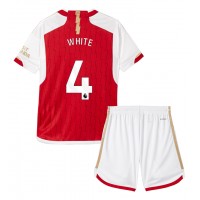 Arsenal Ben White #4 Replika babykläder Hemmaställ Barn 2023-24 Kortärmad (+ korta byxor)